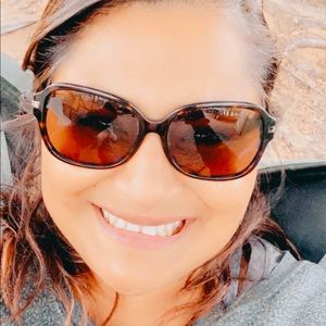 Meet your Posher, Grisell